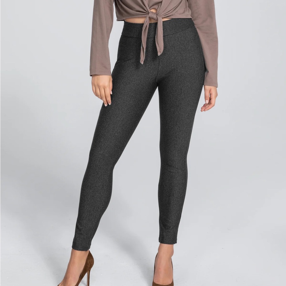 New Honeylove Everready pant in charcoal, size L